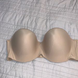 Strapless Maidenform Bra - no extra straps